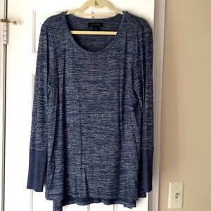 Tahari Size L Blue Heathered Sweater